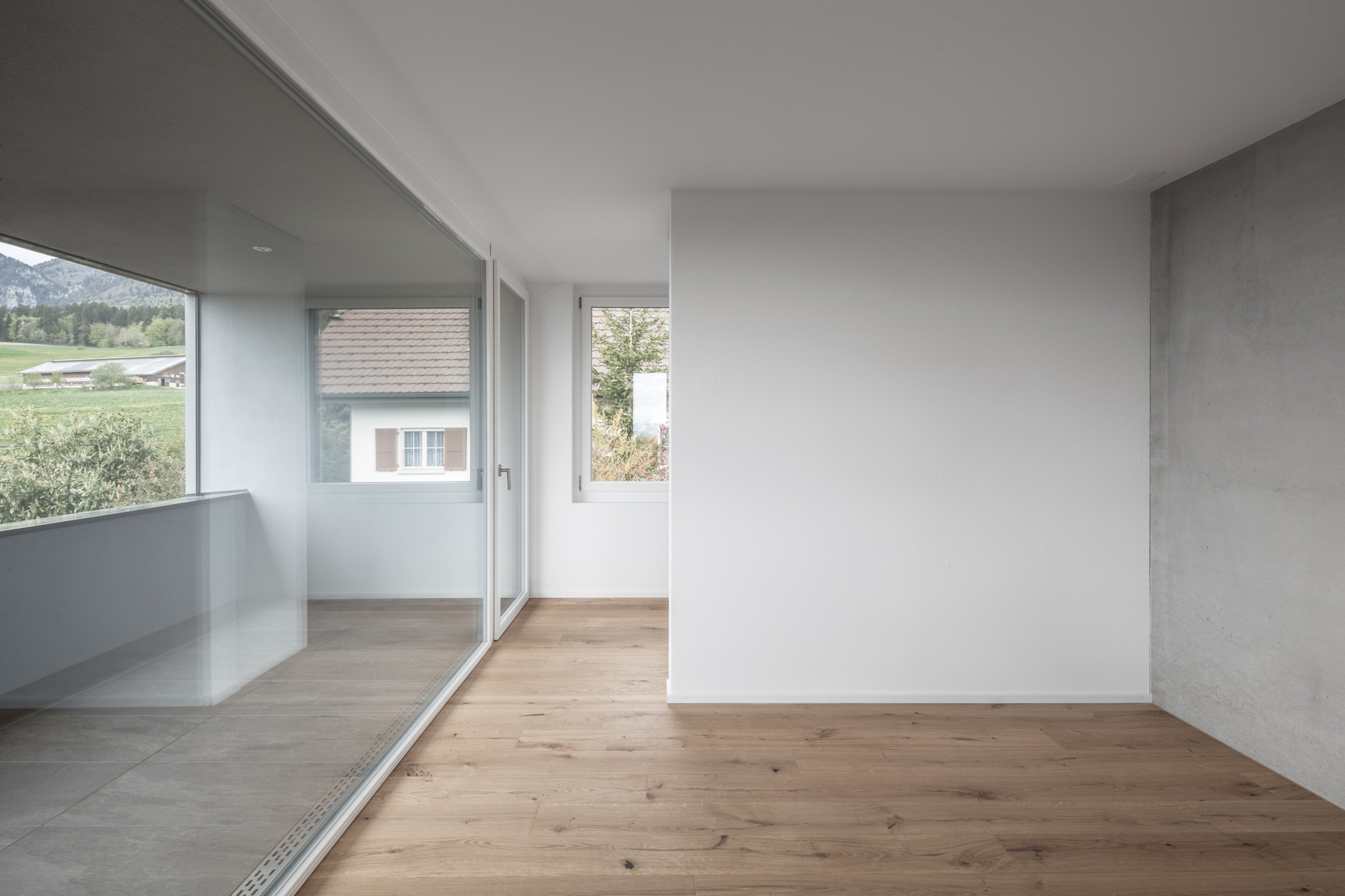 瑞士农村四口之家住宅，灵活居住空间与自然美景相融合-22