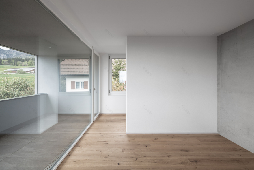 瑞士农村四口之家住宅,灵活居住空间与自然美景相融合-22