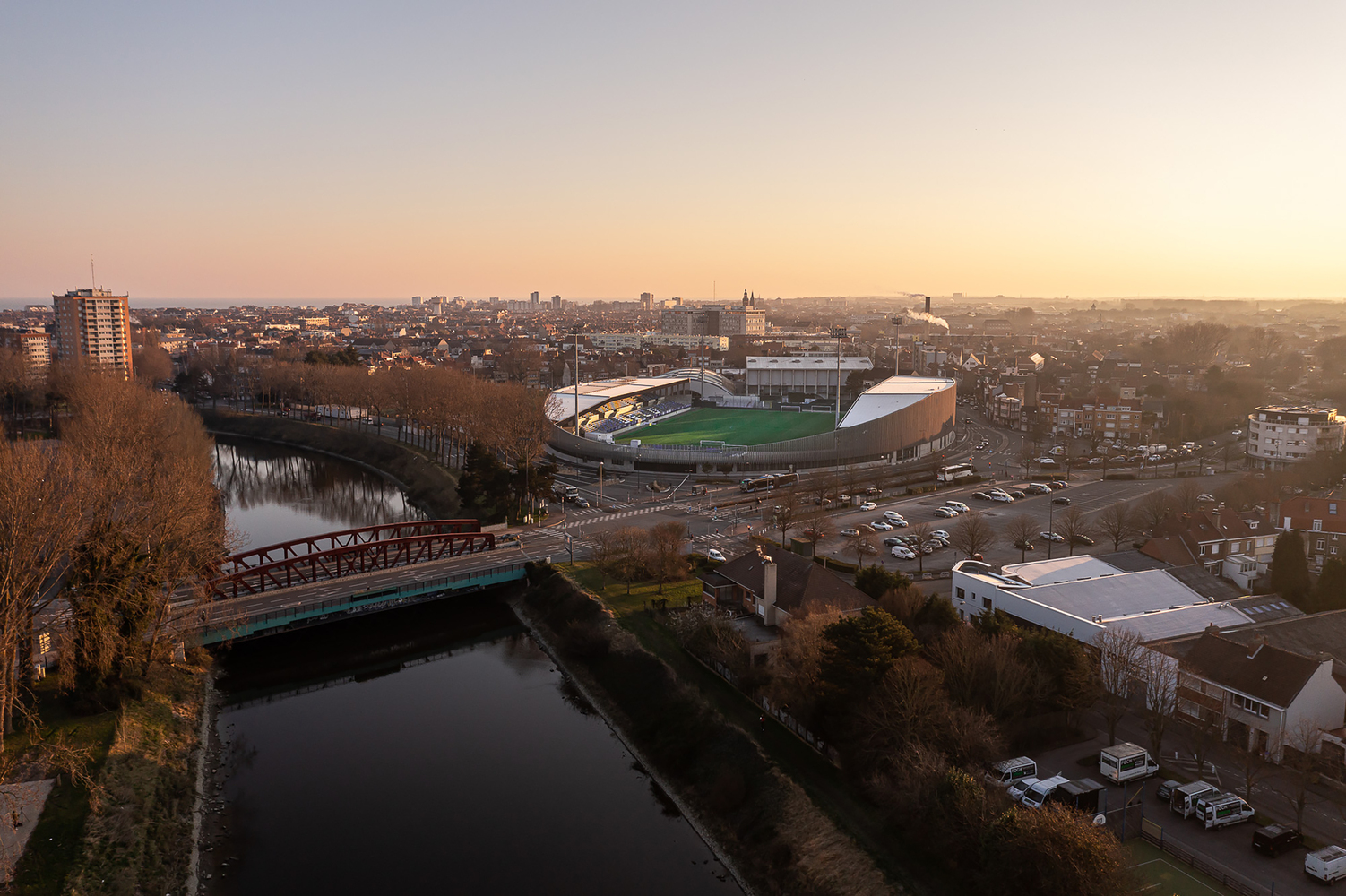 Tribut Stadium 足球场丨法国-14