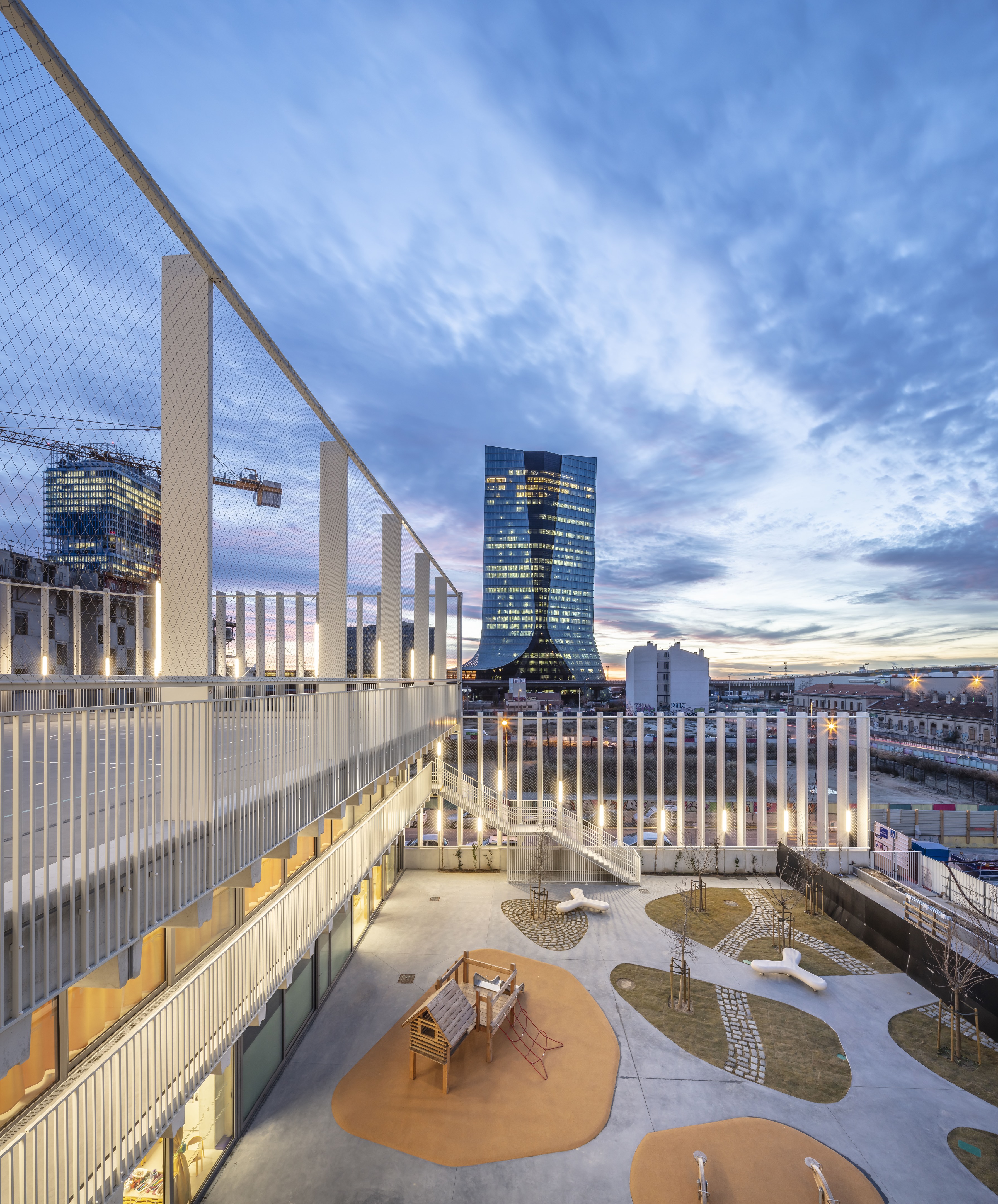 AntoinedeRuffi 学校建筑群丨法国马赛-62