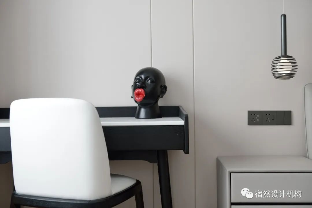 南昌 125㎡现代简约家居,黑白灰中融入绿色与橙色-75