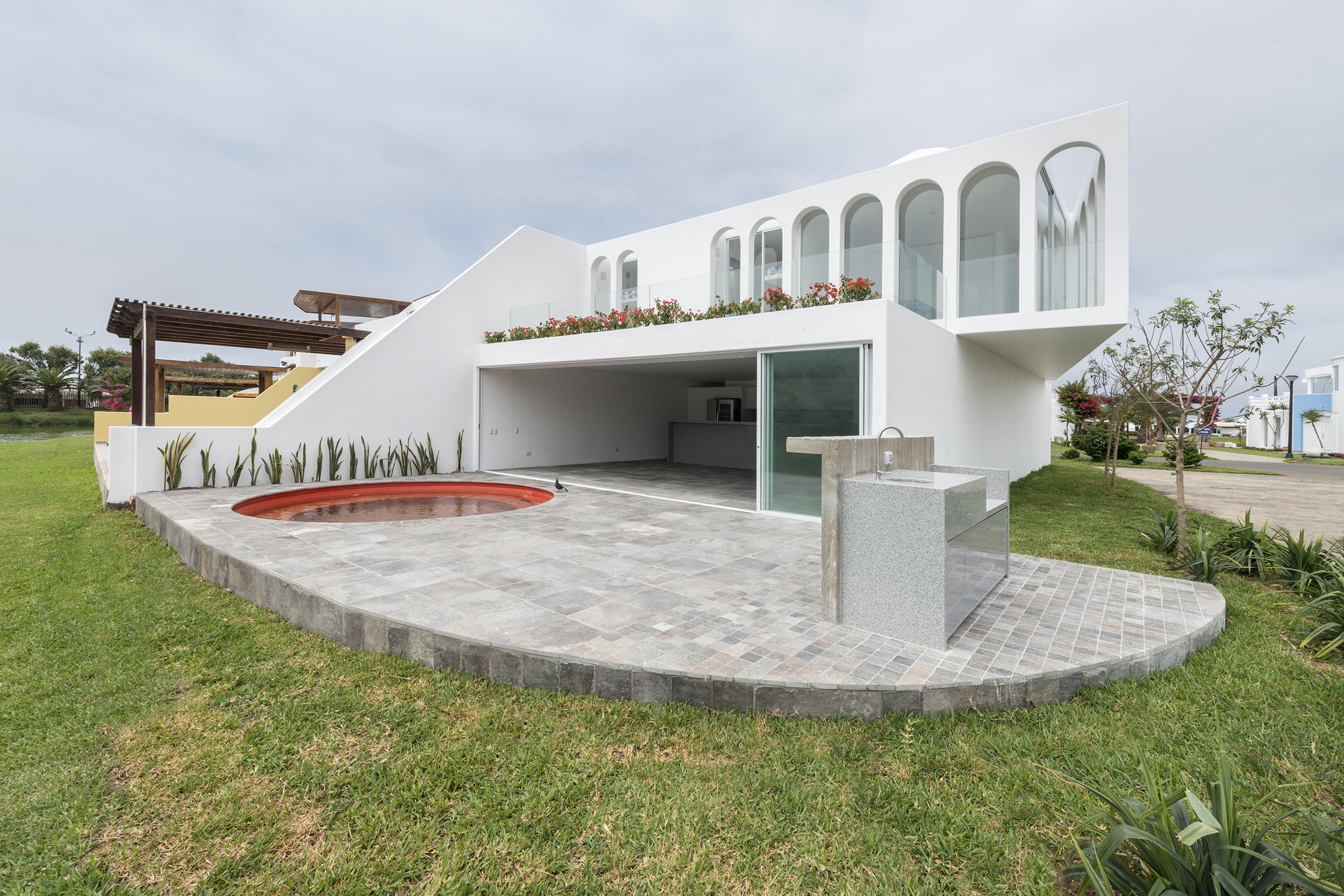 Lobster House / Martín Dulanto Arquitecto-13