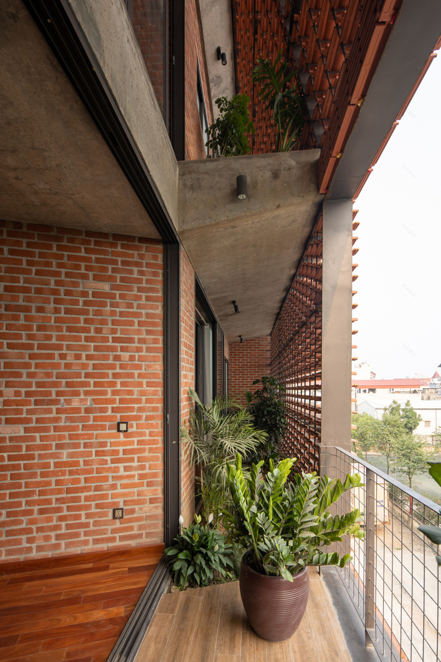 热带风情;热带律动(二者在不同语境中均可准确表意,若仅选一个,可根据具体语境选择热带风情) 丨越南河内丨H&P Architects-52