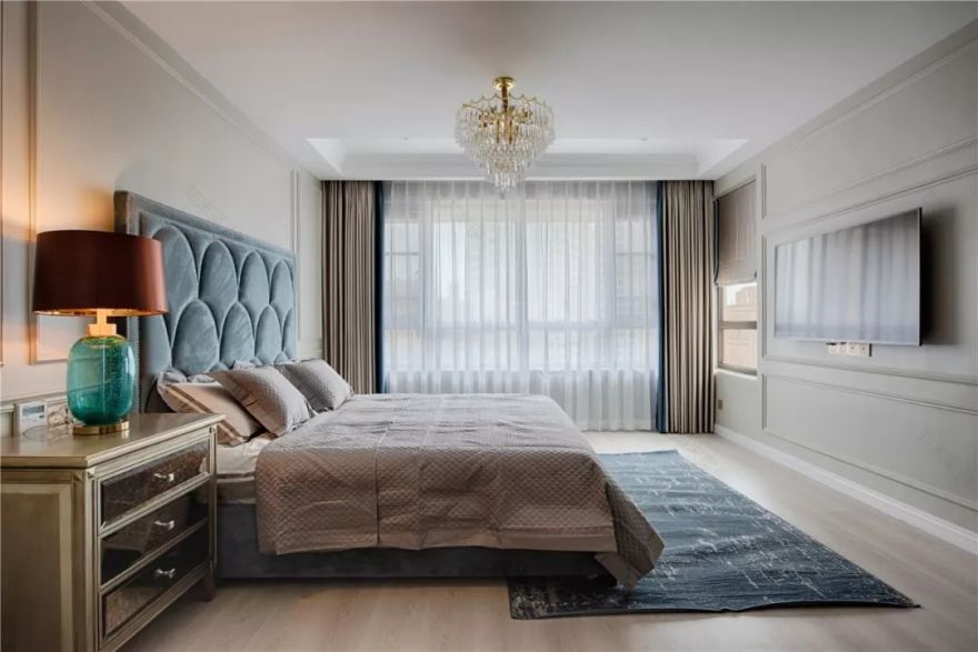 温馨灰色系家居设计,浪漫法式吊灯点亮生活-6