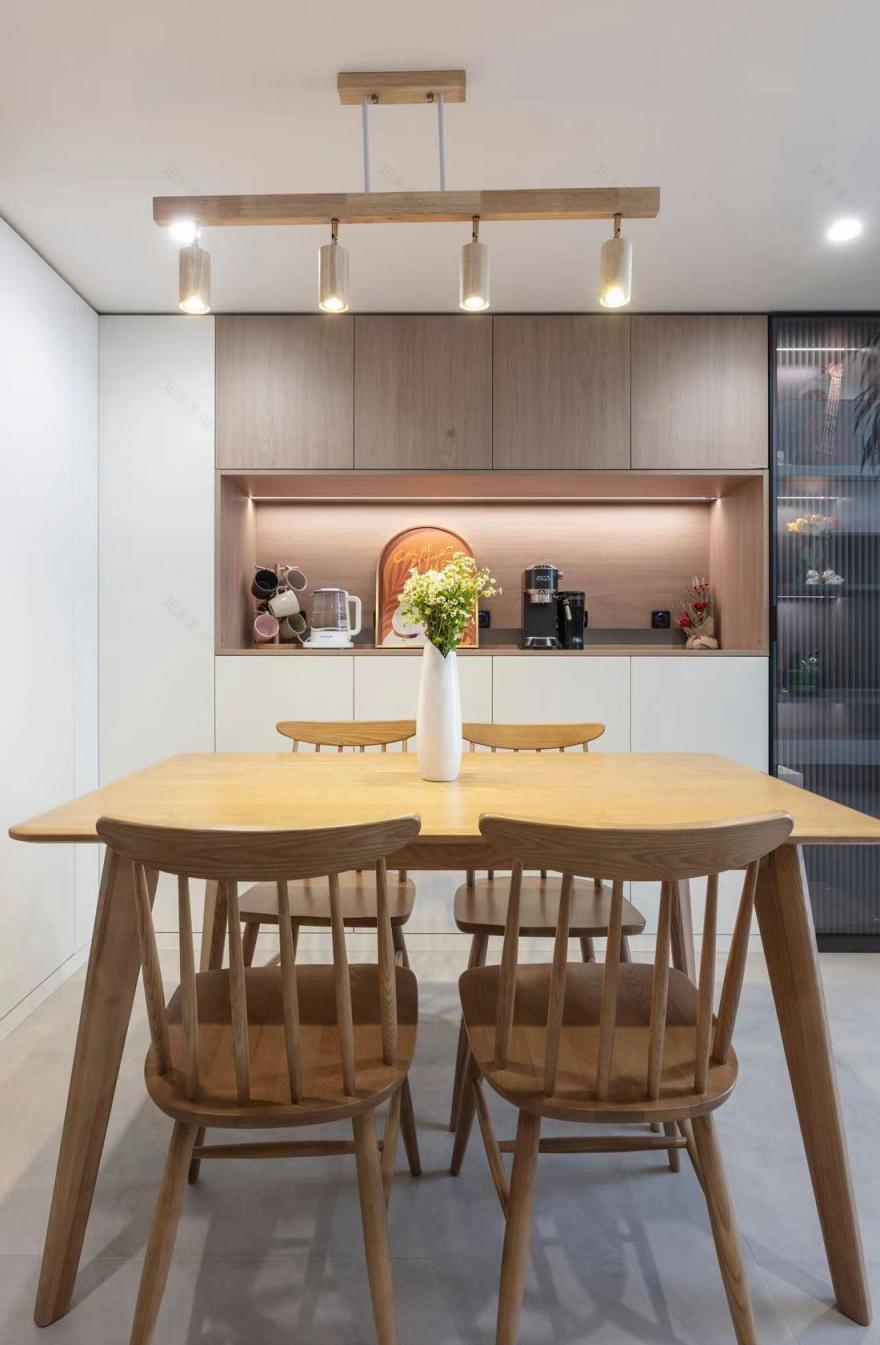 浪漫小夫妻的温馨婚房 | 简约原木与奶白系的完美融合-32