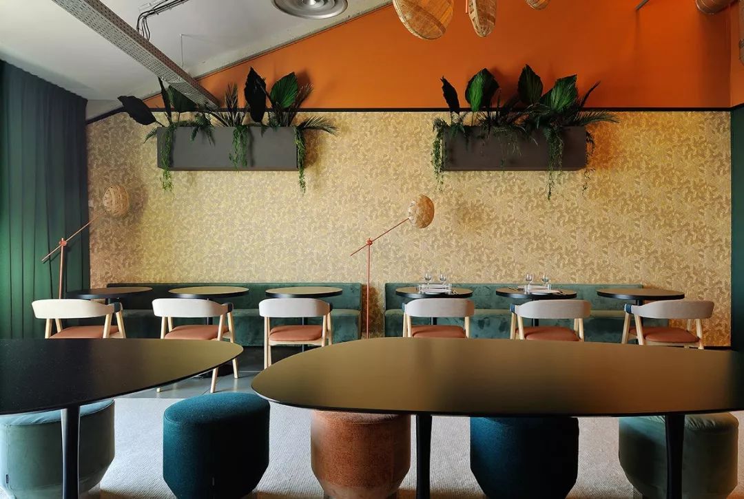 前卫时尚艺术气息的办公空间-6