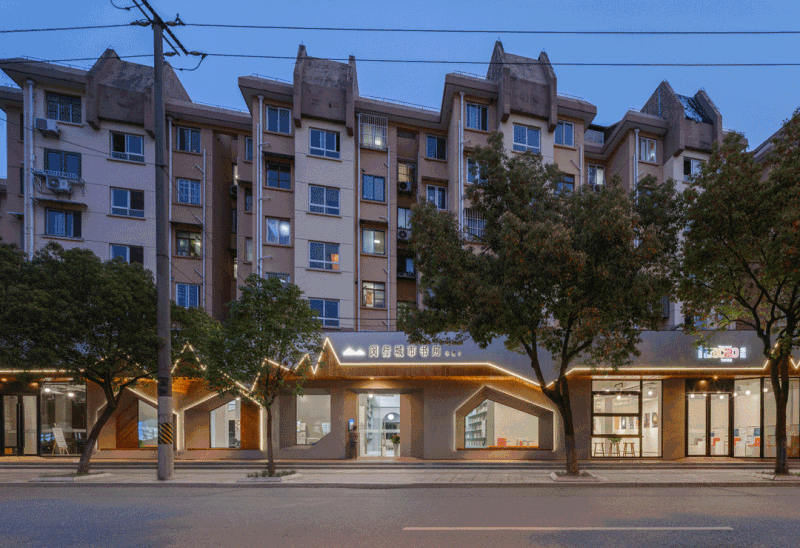 上海幸乐路城市书屋立面改造丨中国上海丨上海三益建筑设计有限公司-53