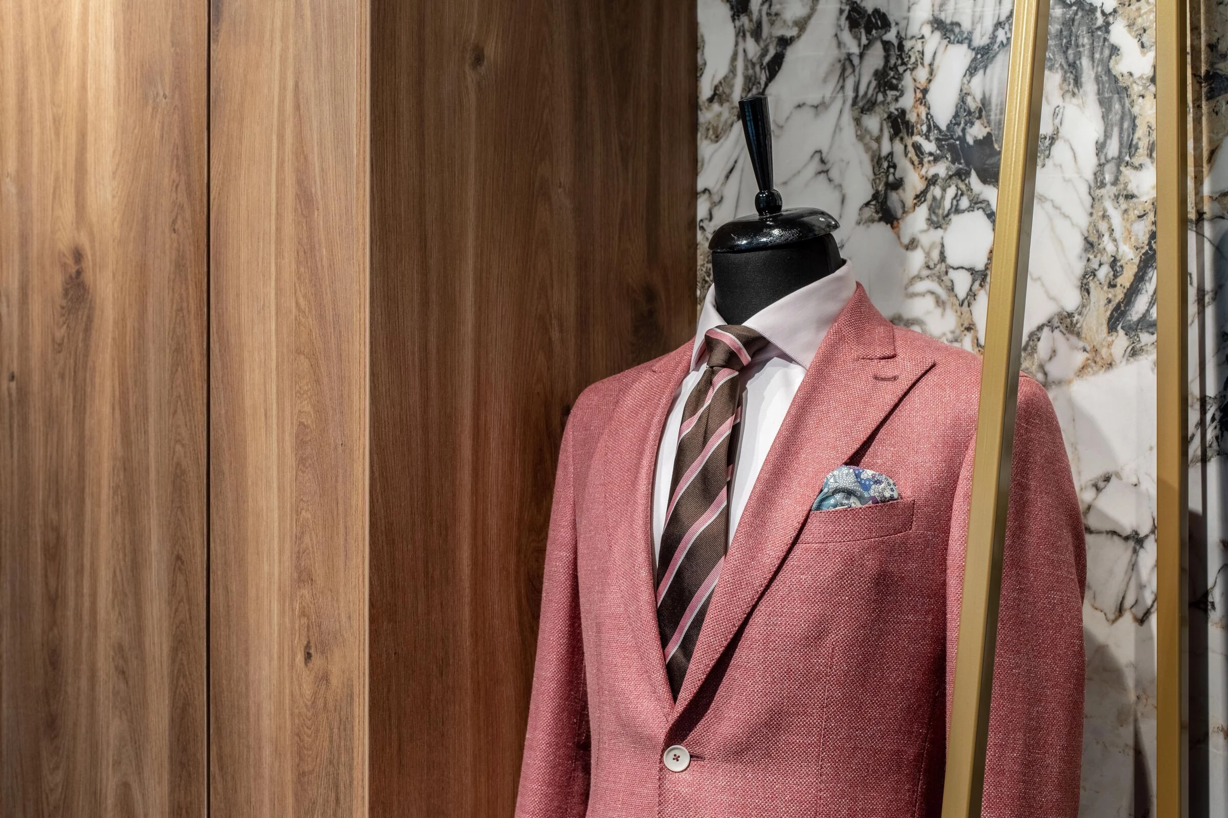 都铎裁缝展厅丨Romania丨Pure Mess Design-36