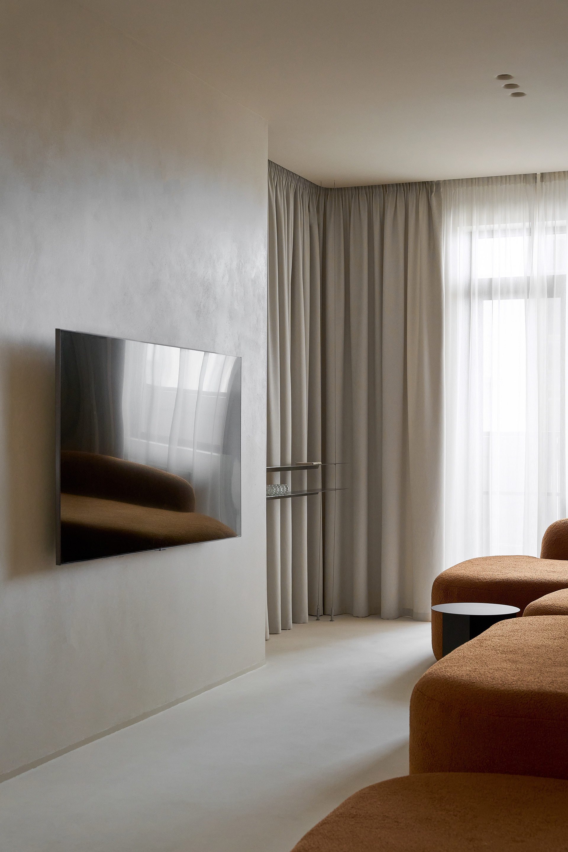 阿克罗波利斯1 2

注：Akropol常见音译为阿克罗波利斯，但由于不清楚这里 Akropol 1 2 的具体语境，仅按常见音译处理 丨乌克兰敖德萨-40