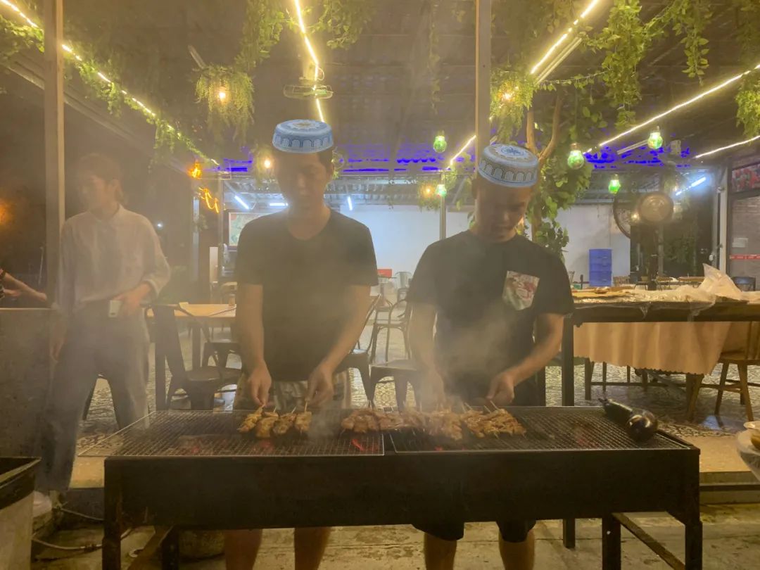 “欢乐的团建活动——深圳西涌海边之旅”-54