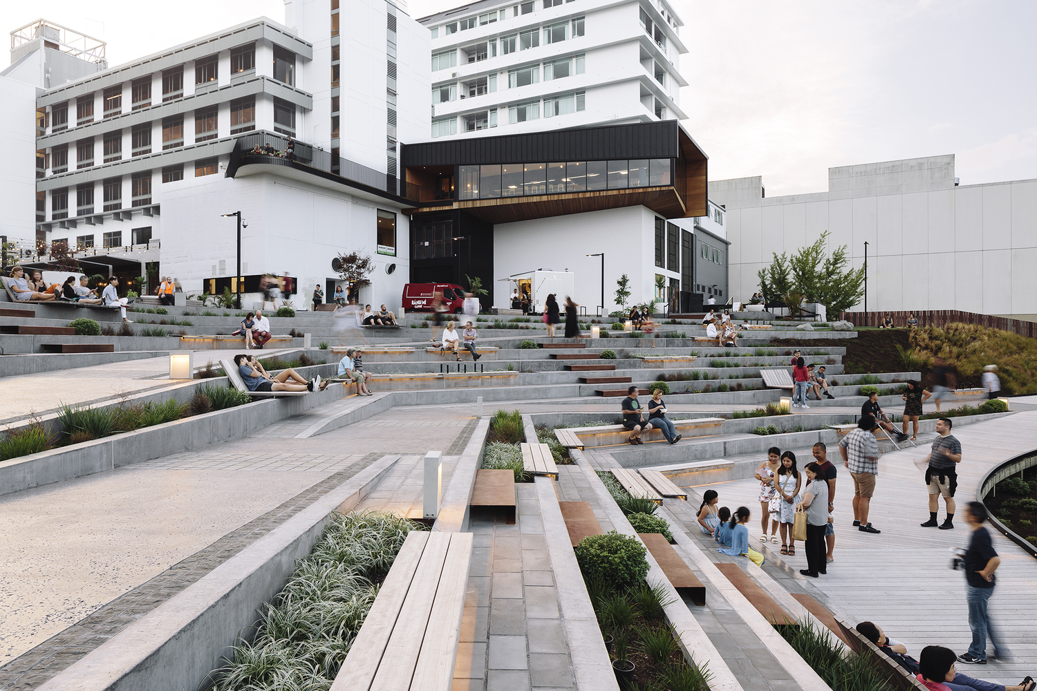 维克多利亚河畔公园 · 连接城市与自然的创意设计-14