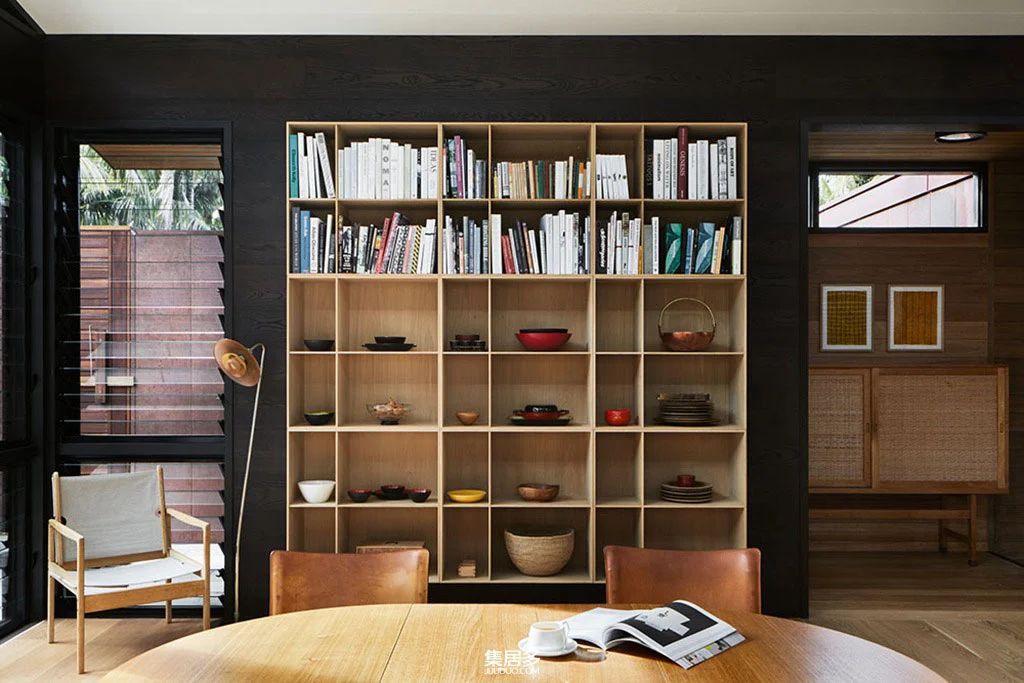 黑色立面与中世纪装饰组合的澳大利亚海岛度假屋-7