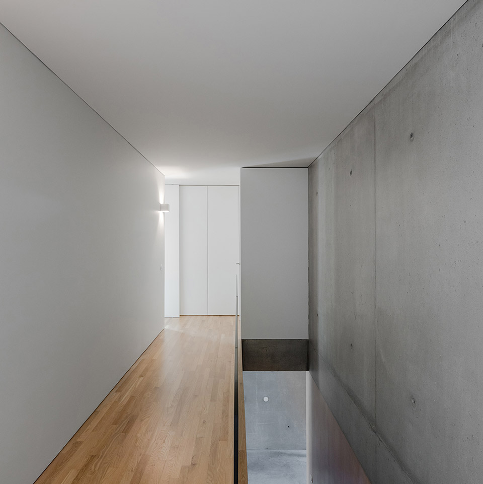 打造小成本居住空间 & MAMI 住宅，葡萄牙 / José Carlos Nunes de Oliveira-50