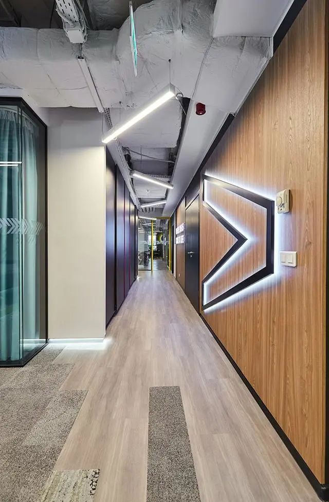 埃森哲布加勒斯特办公室 | 以人为本的全脑领导力空间-19