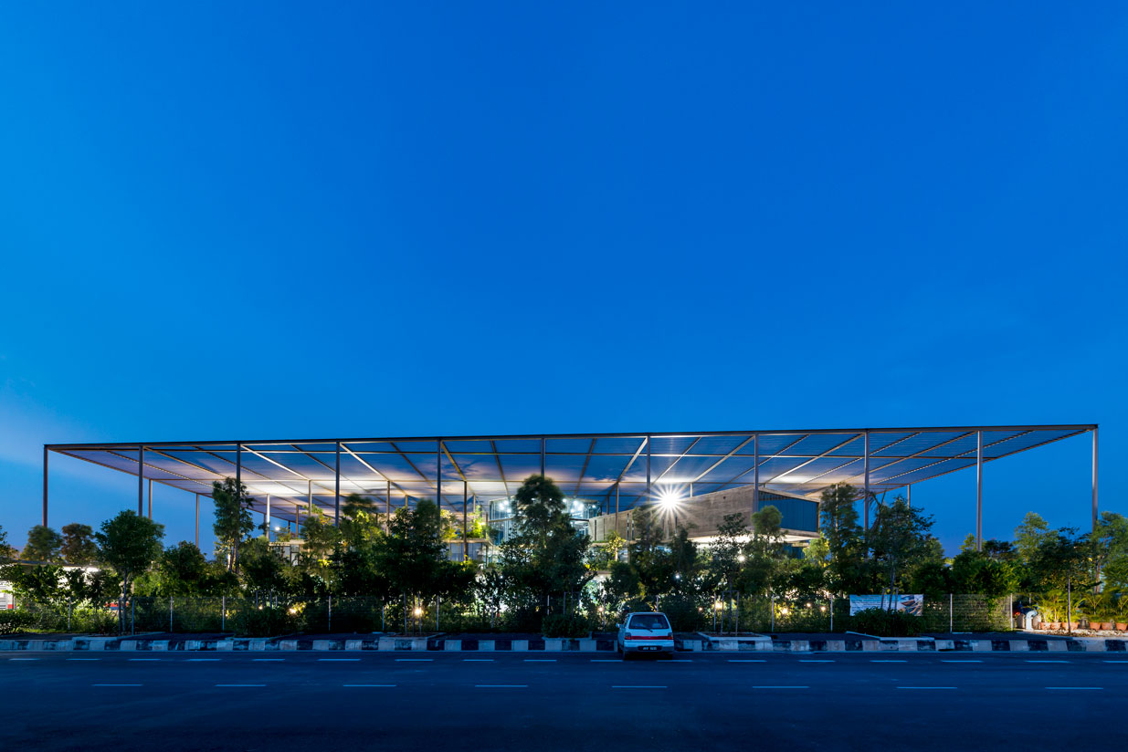 槟城森林中的工厂丨马来西亚槟城-1