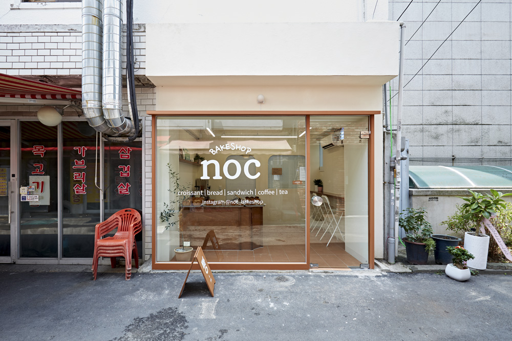 极简白色系 9 坪美式烘焙店-2