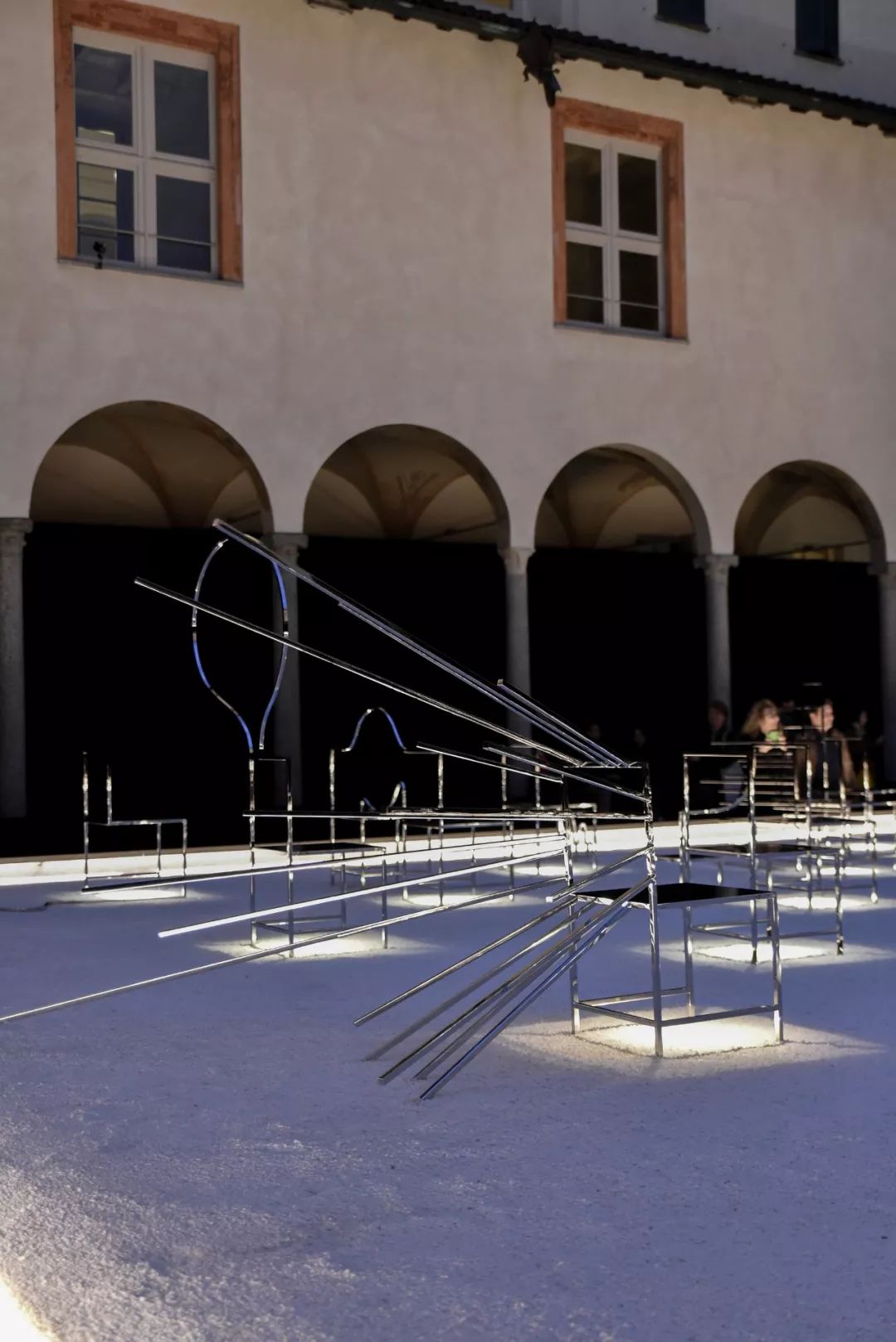 nendo 打造东京商业综合体,极简设计展现灵动趣味-254