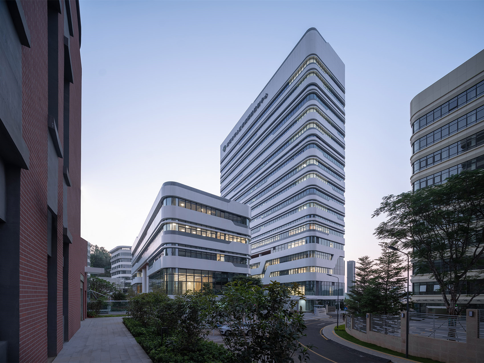 深圳市坪山区疾病预防控制中心丨中国深圳丨深圳大学建筑设计研究院有限公司,“钟中+钟波涛”工作室-3