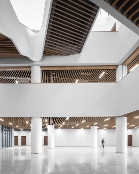 上海工程技术大学产教融合发展工程丨中国上海丨同济大学建筑设计研究院（集团）有限公司
