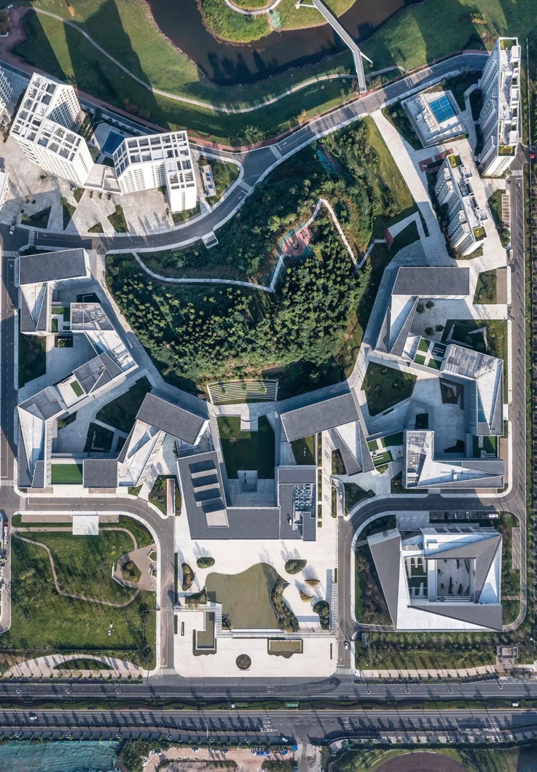 非常建筑新作｜西华大学宜宾产教融合实训基地-5