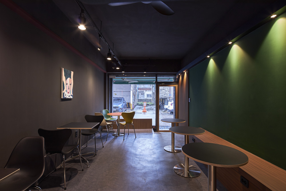 10 平米咖啡厅设计，照明点睛之笔-9