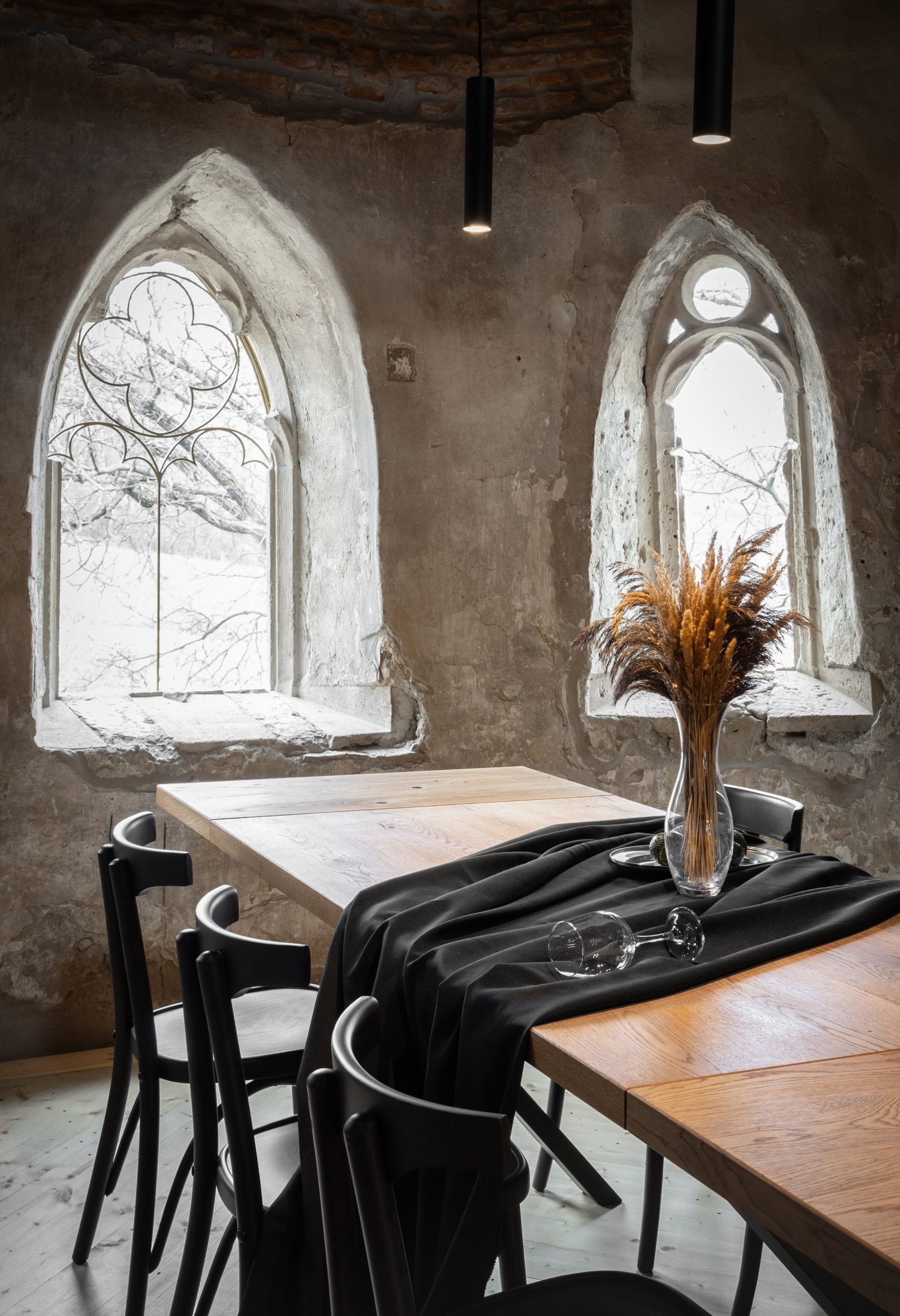 Modul 28 transforms fortified church in Transylvania into guesthouse-7