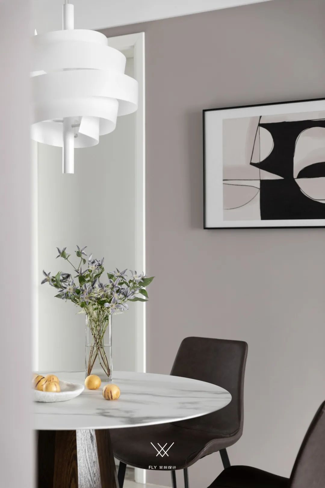 汇港城 120㎡精装房暗色调改造,咖色、蓝色、暖灰色展现沉稳旋律-44