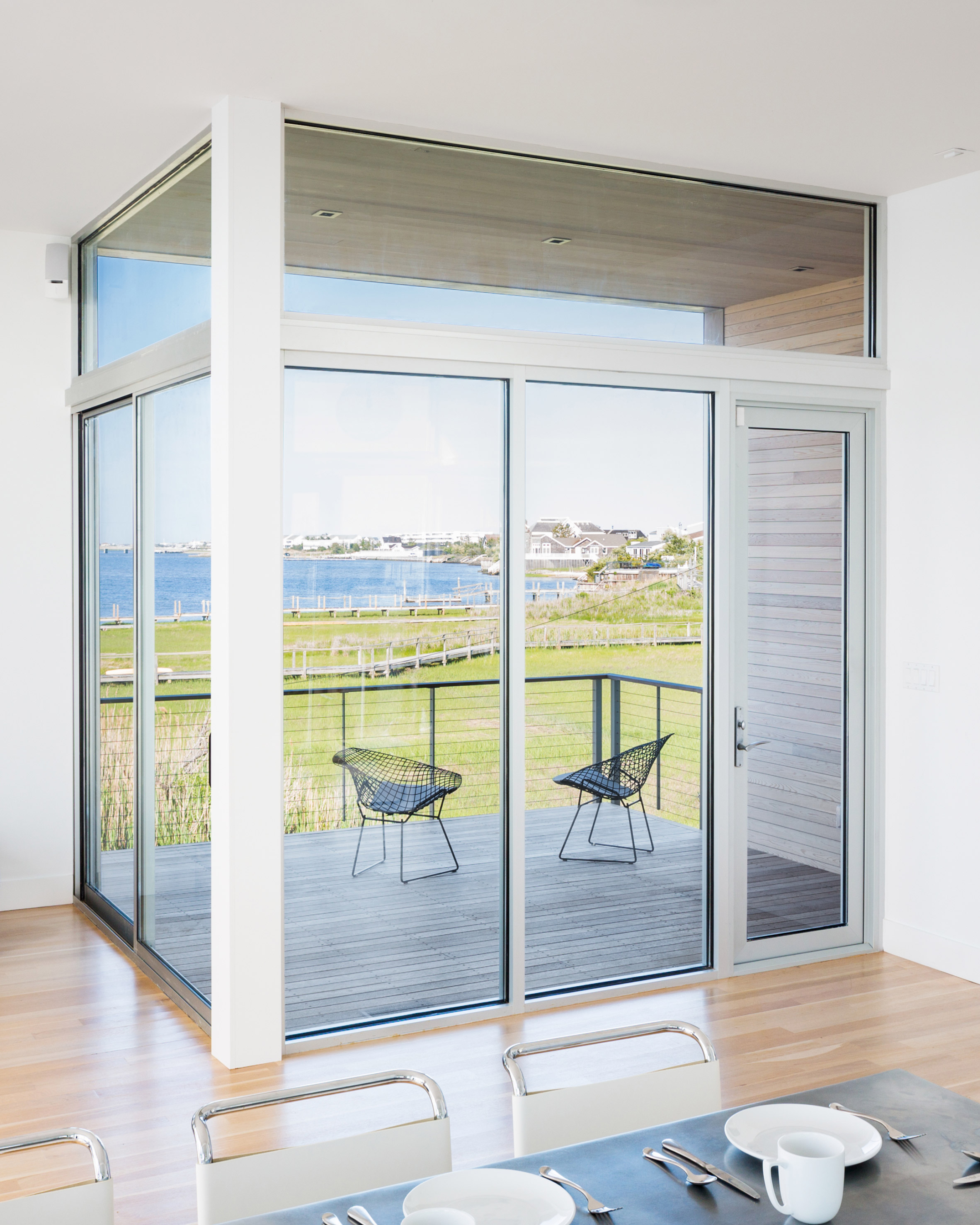 Cube House by Leroy Street Studio is a family beach retreat in the Hamptons | Dezeen-9