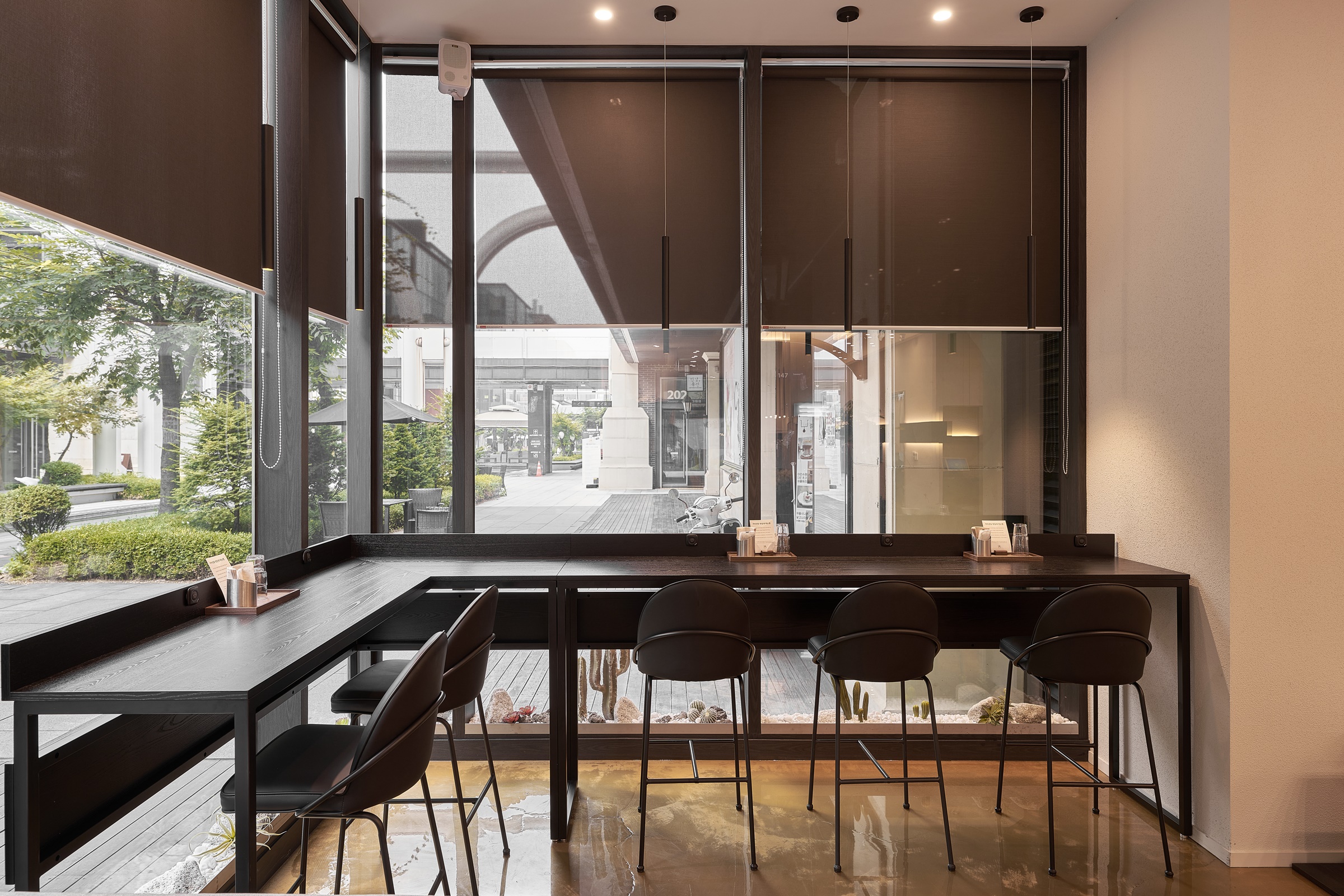 45 坪韩式料理店现代风格设计-12