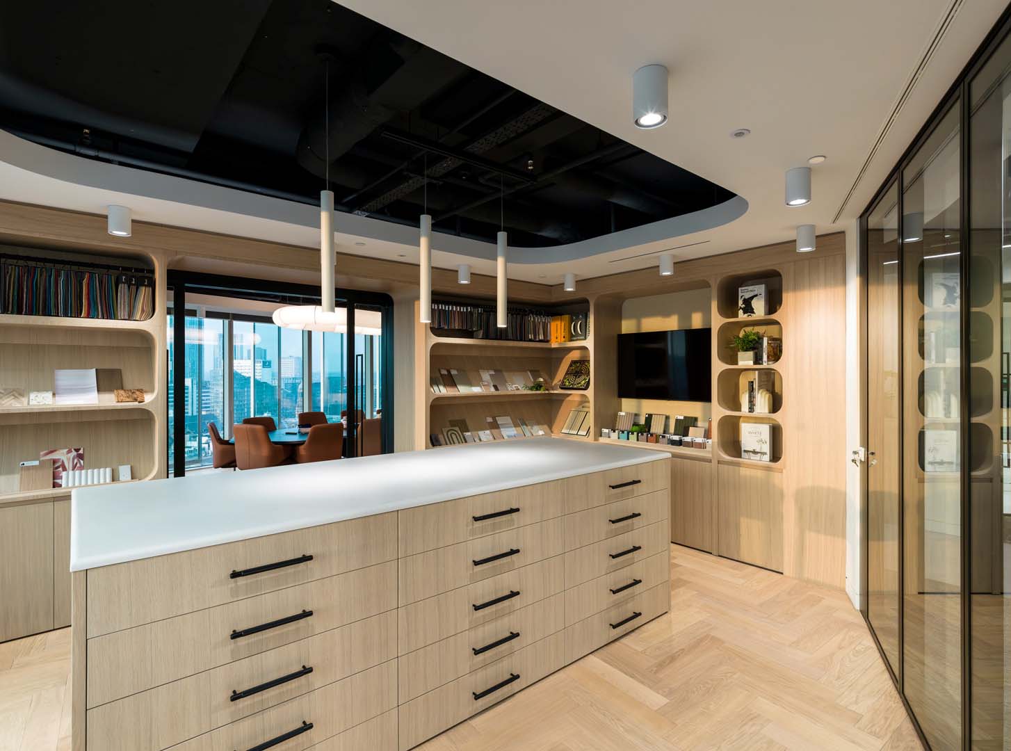 丨英国曼彻斯特丨SpaceInvader-4