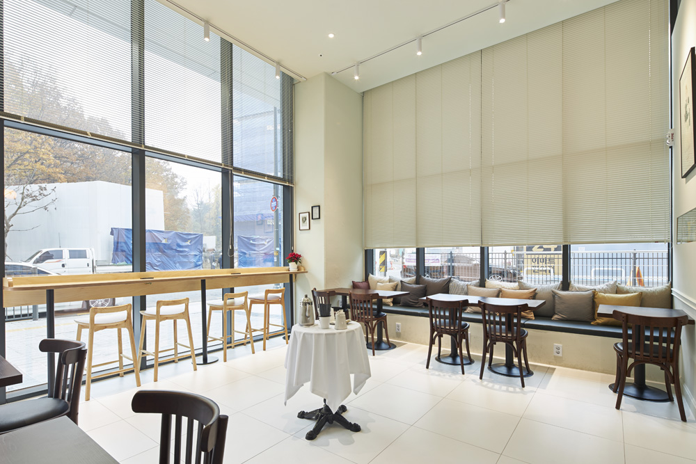 12 坪现代简约咖啡店设计，展现空间魅力-7