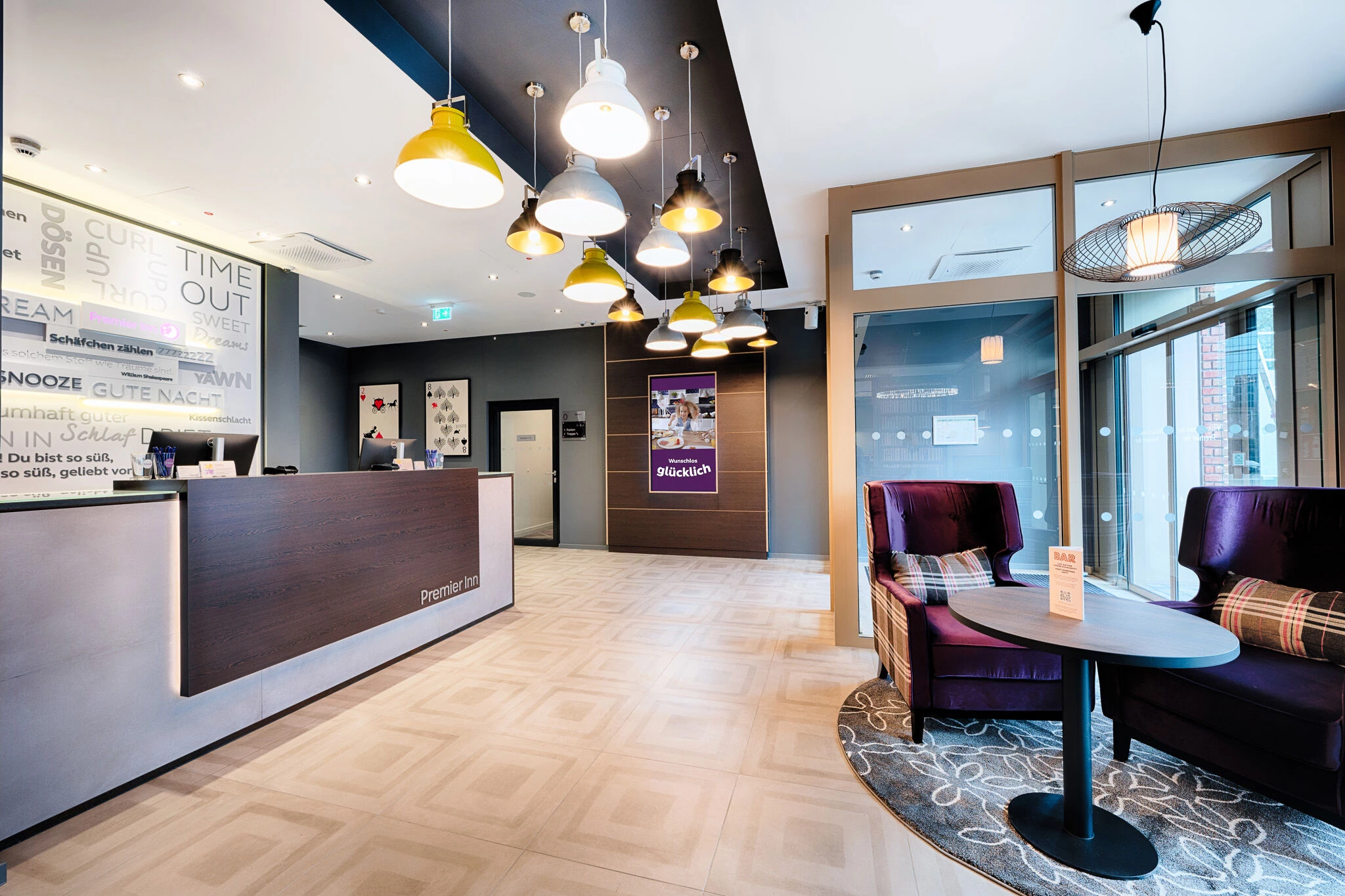 Premier Inn Wiesbaden City Centre Hotel-19