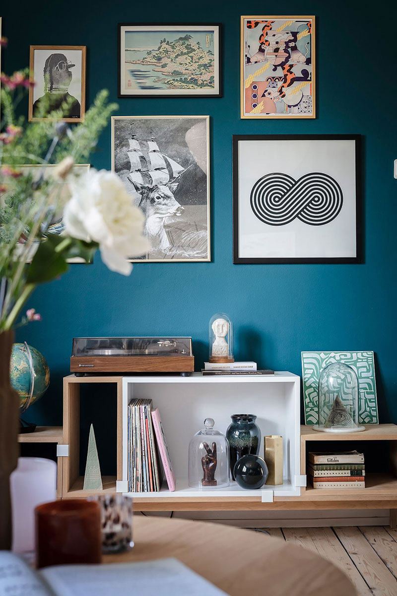 哥德堡大胆蓝色公寓，充满装饰的 65 平米空间-7