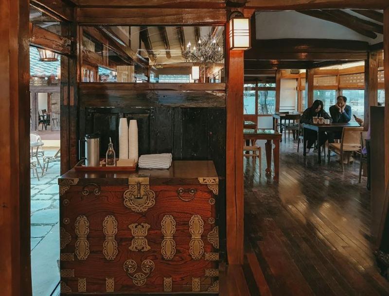 韩屋咖啡厅 | 250 平韩屋改造的室内设计奇迹-20