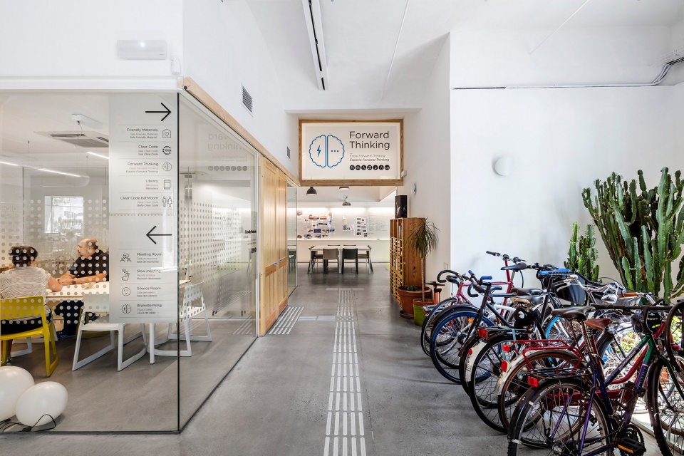 巴塞罗那 PMMT Arquitectura 办公室 · 健康,包容的创意空间-24