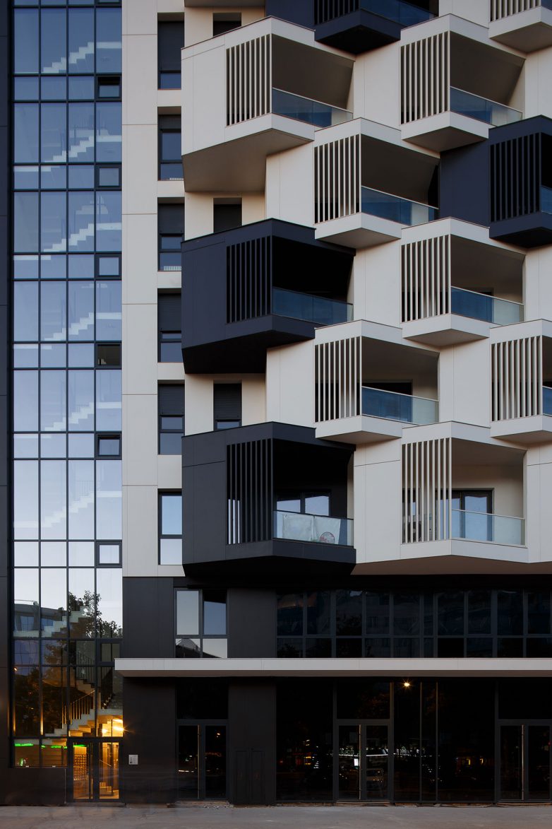 诺维萨德解放大道某商住建筑丨Lazar Kuzmanov-35