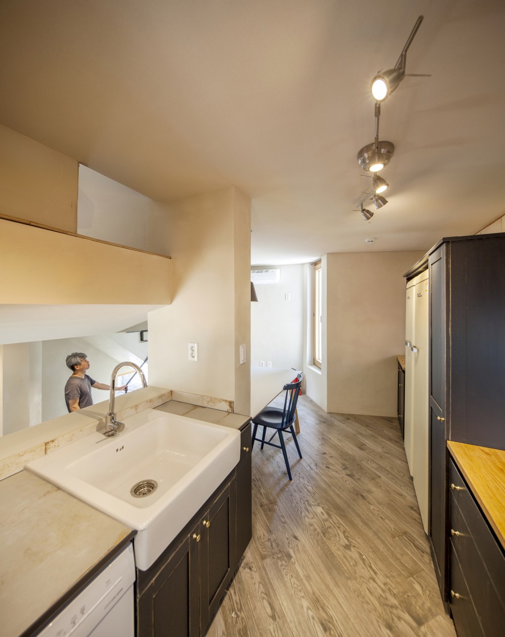 首尔“裂缝”之家 | 小地块中的大空间设计-27