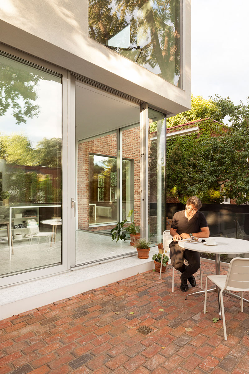 加拿大现代家居 | 木元素与创意后院的完美融合-15