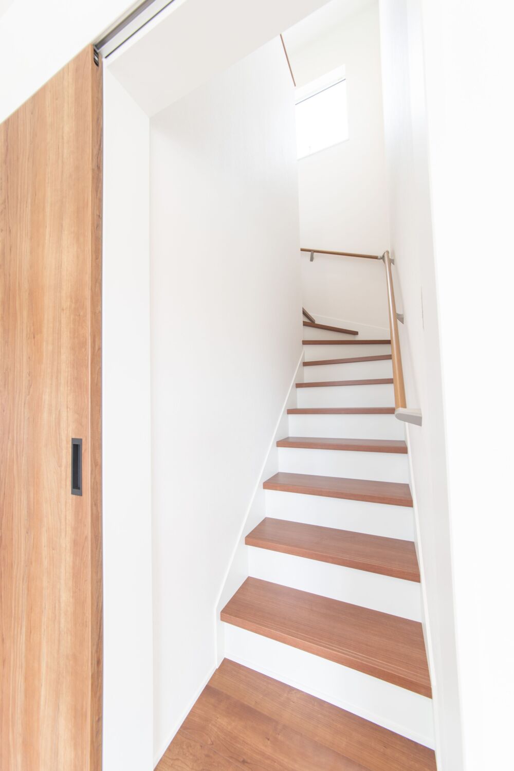 ランドリールームと物干しスペースを広く確保したフリージアの家丨日本和歌山丨ロイヤルホームズ-56