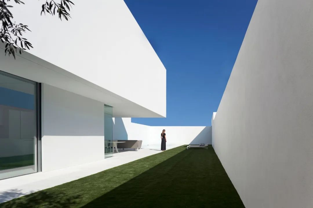 白色极简，Fran Silvestre 建筑的魅力-80