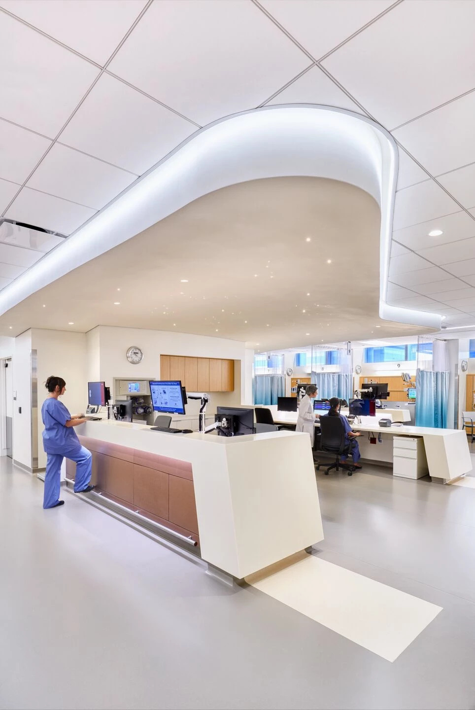 Cedars-Sinai Outpatient Surgery Suite | CO Architects | Archello-2