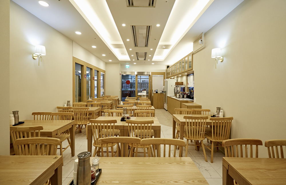 极简白橡木，17 平米小空间的大设计-3