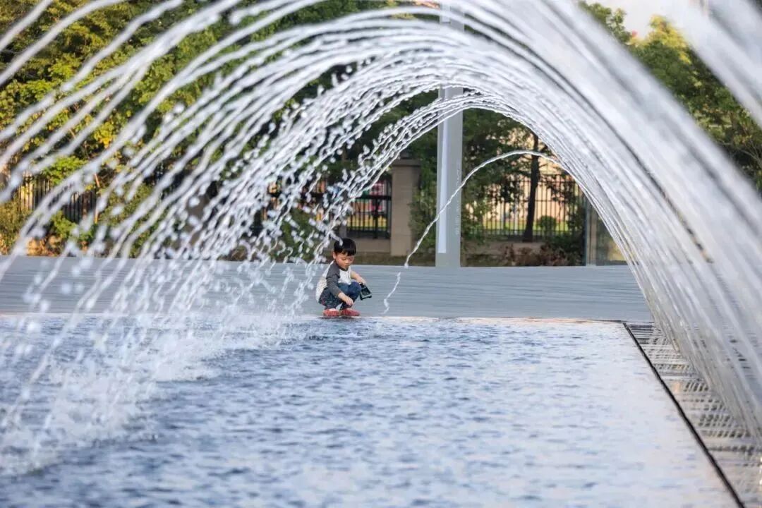 恒申总部大楼：堆叠而上，遇见办公空间新峯景-29