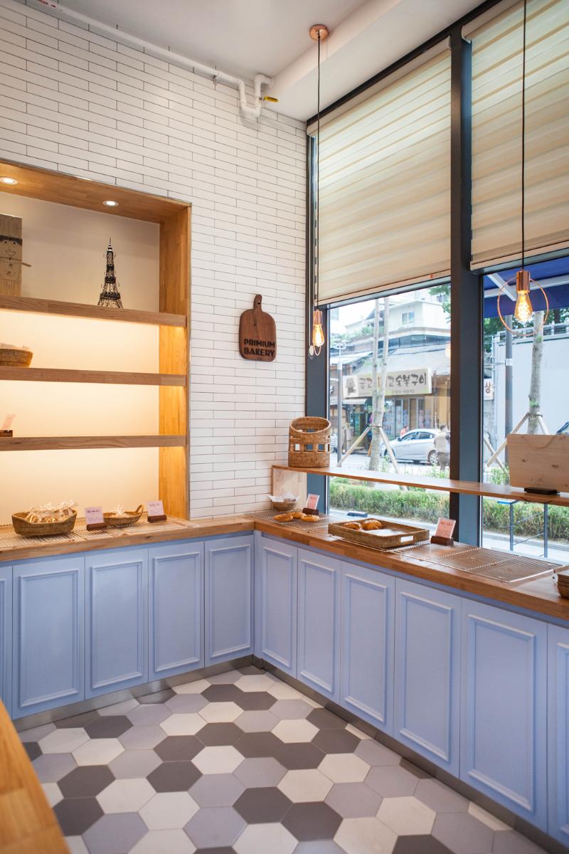 首尔 SKONI 咖啡厅，10 坪空间打造精致烘焙体验-5