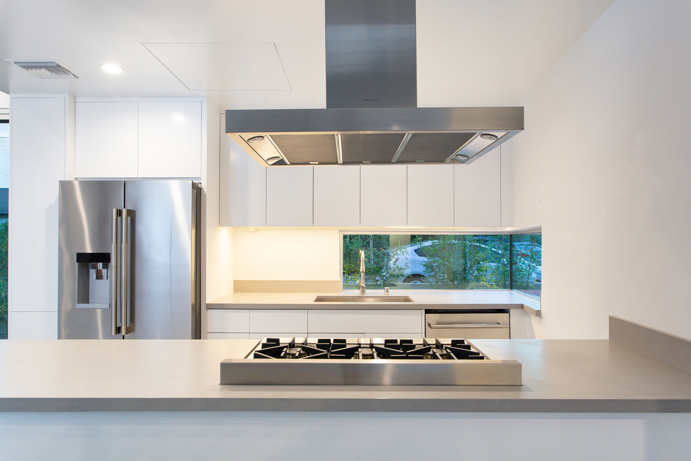 加州阳光下的三层豪华公寓丨美国丨Michael W. Folonis Architects-14