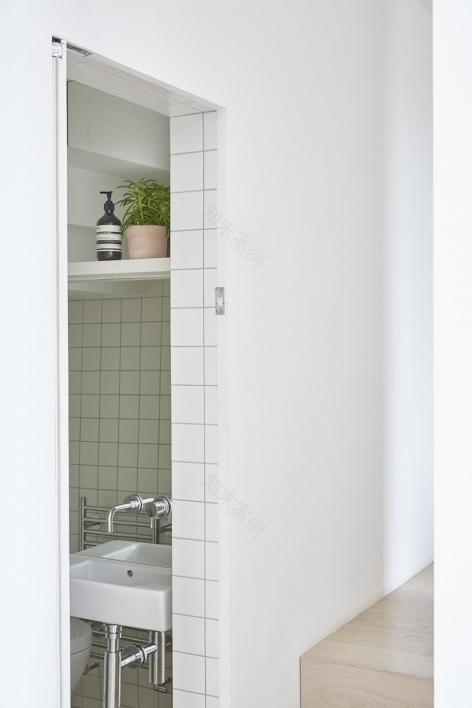 伦敦 Mews 住宅变身现代家庭乐园-33