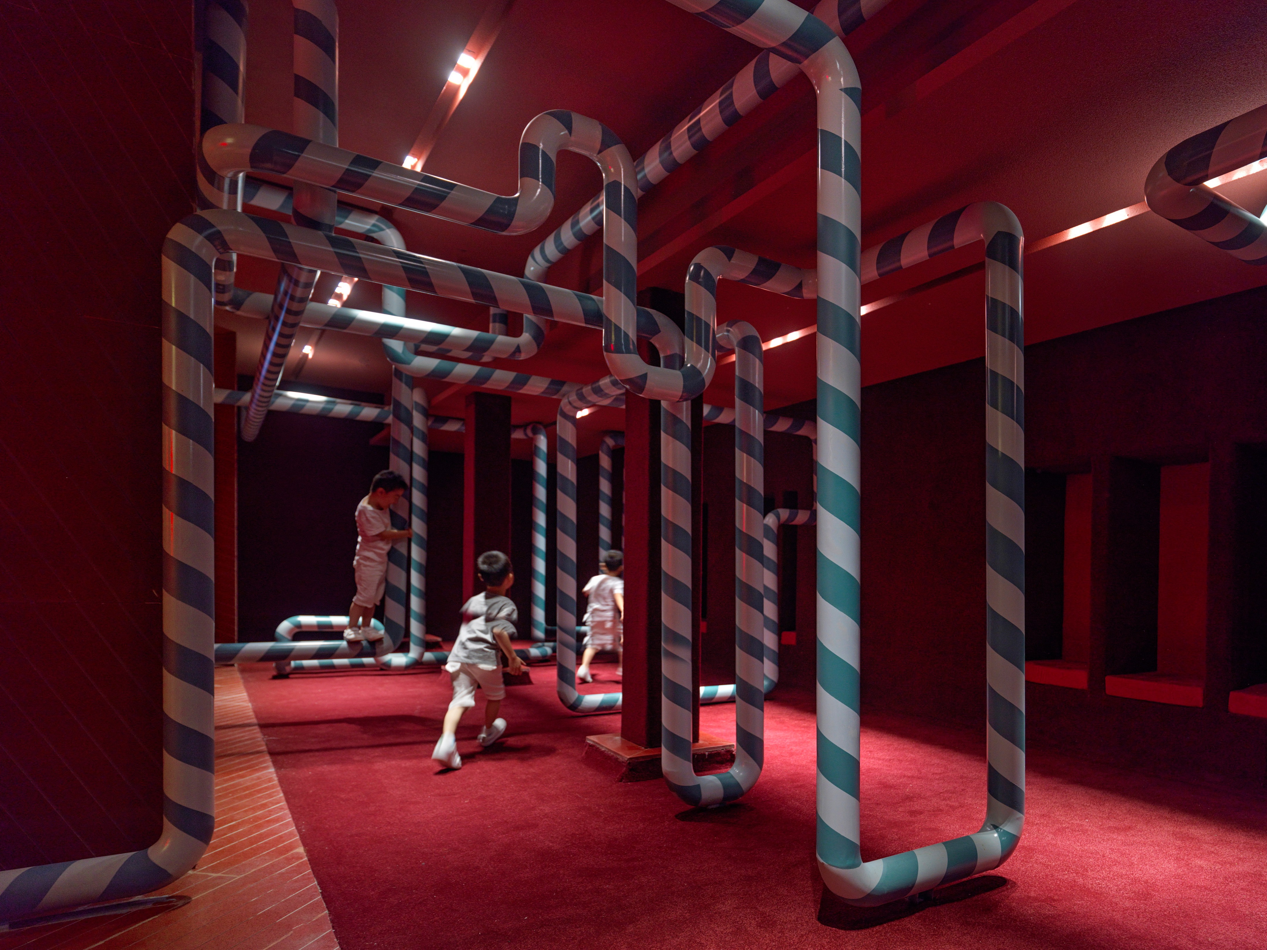 长江太阳里电影院 XianLaBotanicaCapitalandMall | 颠覆传统的红色电影世界-23