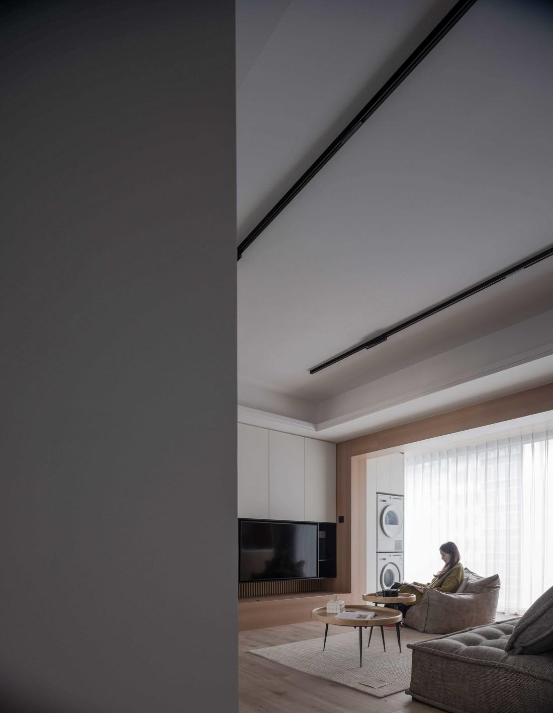 地升幕布++旋转餐桌·116m²精装房改造丨中国广州丨吴思昊-38