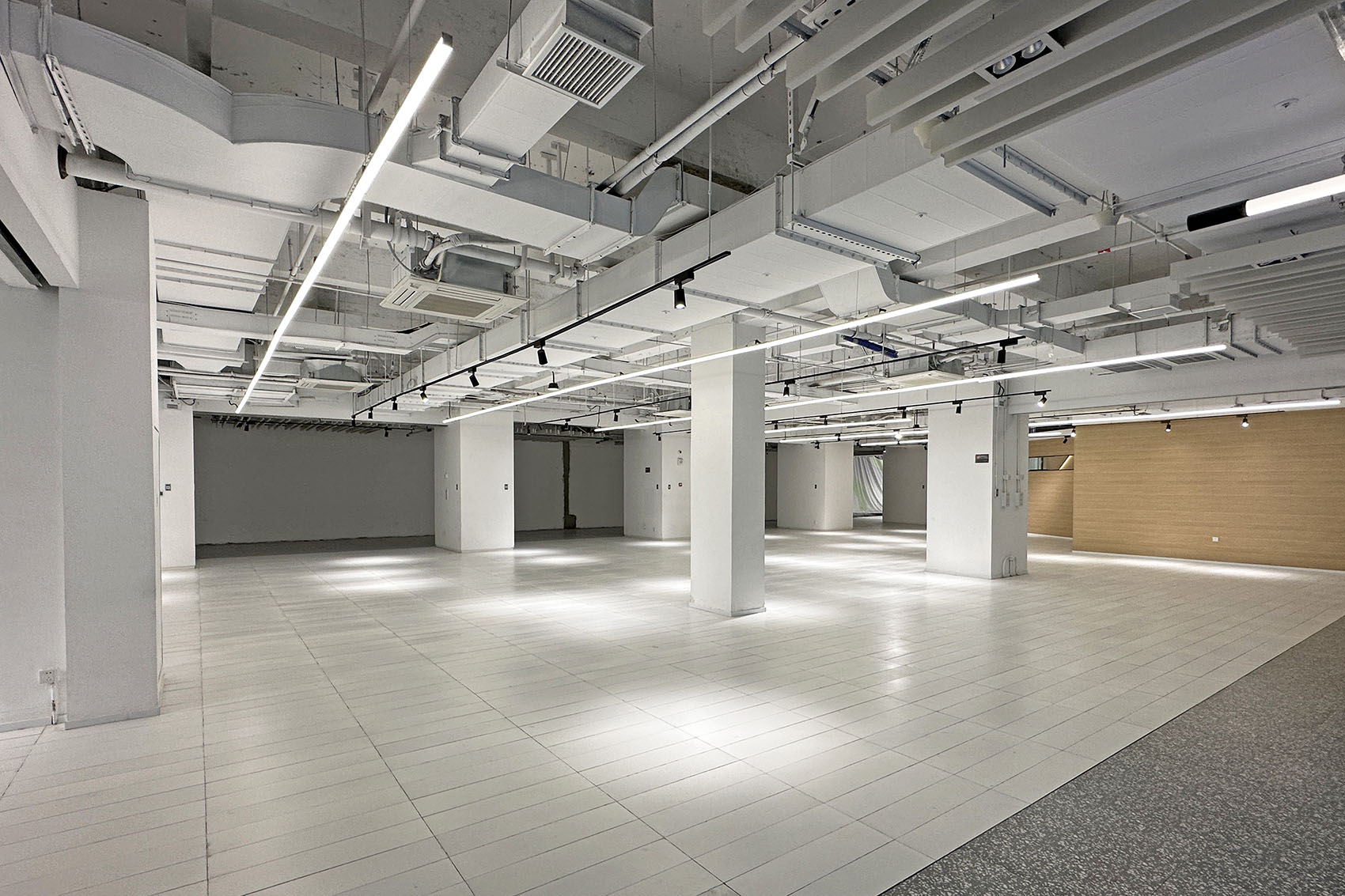 “视而不见的城市”影像展陈设计丨中国上海丨上海得当建筑设计咨询有限公司-11