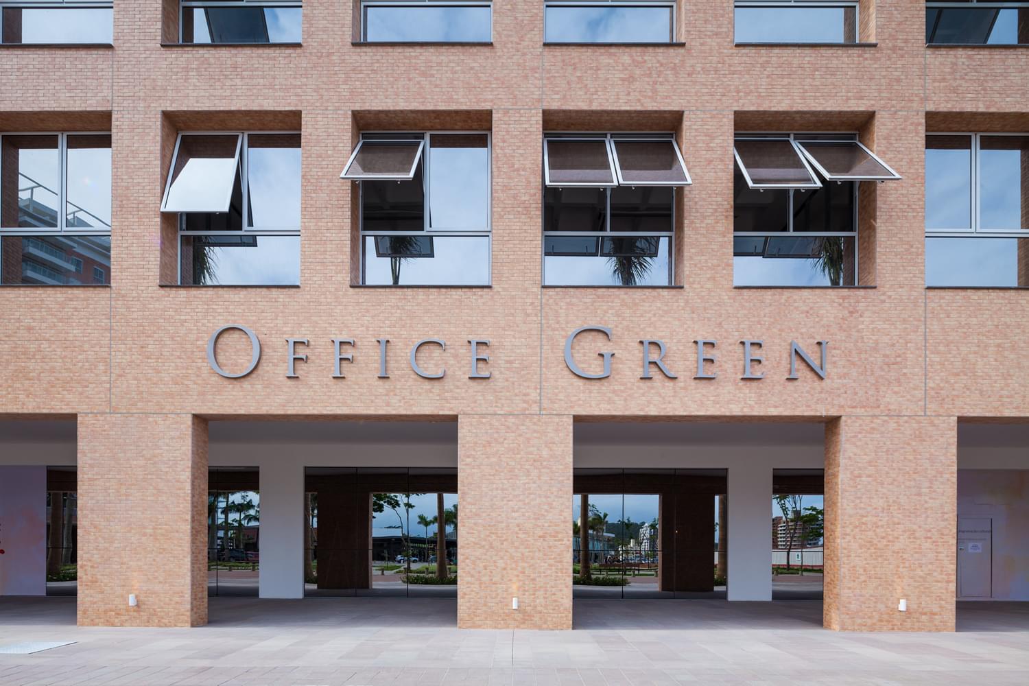 巴西 Office Green · 绿色环保的商业建筑新典范-6